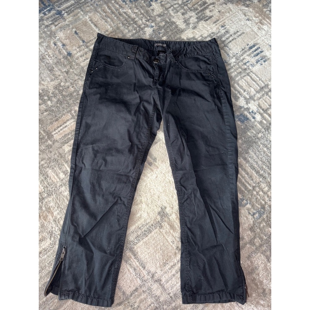 Express Womens Black Cropped Cargo Pants Zipper Hem Size 8 Mid Rise Stretch